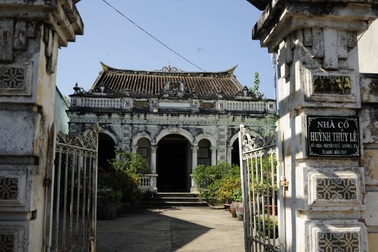 Khám phá căn nhà cổ 125 tuổi của đại gia nức tiếng Đồng Tháp