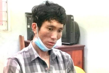 Bắt giữ nghi phạm dùng dao cắt cổ người đàn ông ở hiên nhà