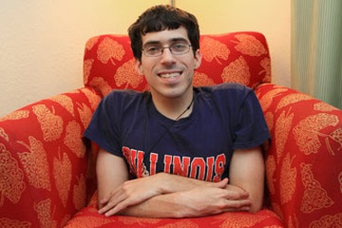 Chàng SV ngồi xe lăn muốn dạy thể dục cho trẻ khuyết tật