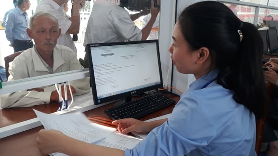 Bình Định: Vụ 4.000 hồ sơ bị “ngâm”: Do cán bộ chưa quen phần mềm! Bình Định: Vụ 4.000 hồ sơ bị “ngâm”: Do cán bộ chưa quen phần mềm!