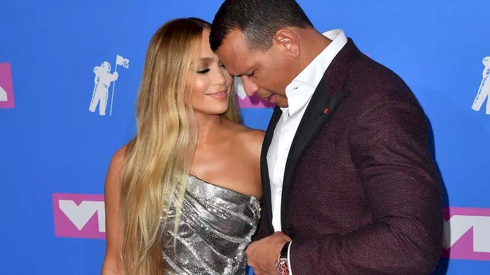 Alex Rodriguez nghĩ gì khi thấy Jennifer Lopez tái ngộ Ben Affleck? - 6 Alex Rodriguez nghĩ gì khi thấy Jennifer Lopez tái ngộ Ben Affleck? - 6