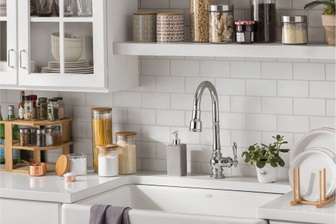 6 thứ chuyên gia khuyên tuyệt đối không nên bày trên bàn bếp