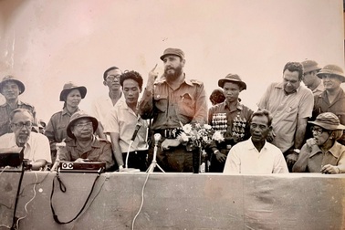 Tình nghĩa Việt Nam - Cuba: Chuyến thăm đặc biệt của lãnh tụ Fidel Castro và 5 món quà không thể lãng quên