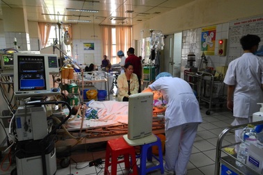 Khởi tố vụ án 7 bệnh nhân tử vong khi chạy thận ở Hòa Bình