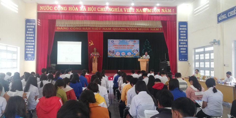 Giúp đỡ cho hàng ngàn thanh niên “vùng khó” có việc làm ổn định - 1 Giúp đỡ cho hàng ngàn thanh niên “vùng khó” có việc làm ổn định - 1