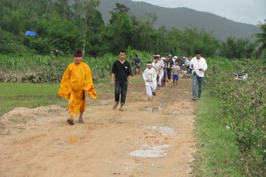 Đồng Xuân tức tưởi, tang thương