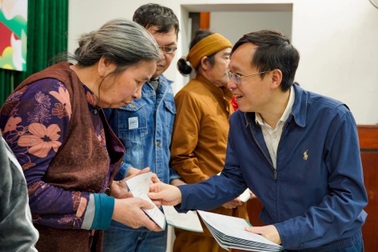 Mang Tết ấm đến với người khiếm thị Hà Nội