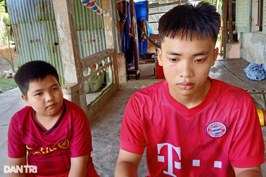 Mẹ mất vì Covid-19, cha bị ung thư, 2 con nguy cơ đói khổ, thất học