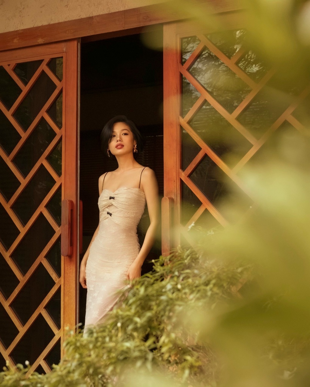 Nữ tiếp viên gợi cảm Trâm Anh: Tôi sợ khán giả chỉ thấy mình đẹp - 3 Nữ tiếp viên gợi cảm Trâm Anh: Tôi sợ khán giả chỉ thấy mình đẹp - 3