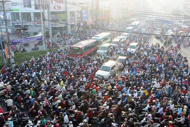 Cửa ngõ phía đông Sài Gòn “tê liệt” vì đèn tín hiệu không hoạt động