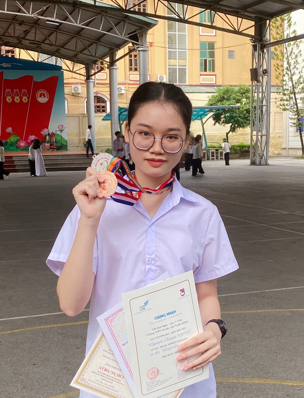 Thành viên nhóm nhảy đường phố đạt giải Nhì học sinh giỏi quốc gia - 2 Thành viên nhóm nhảy đường phố đạt giải Nhì học sinh giỏi quốc gia - 2