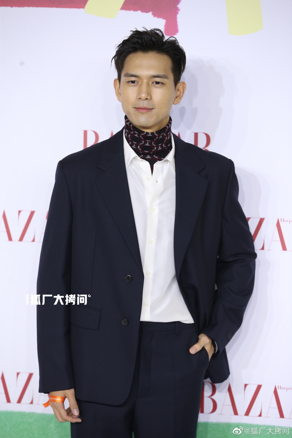 Angelababy khiến fan lo ngại khi lộ dáng vóc gầy gò - 9 Angelababy khiến fan lo ngại khi lộ dáng vóc gầy gò - 9