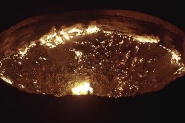 "Cổng địa ngục" - Ngọn lửa bốc cháy ngùn ngụt suốt nhiều thập kỷ