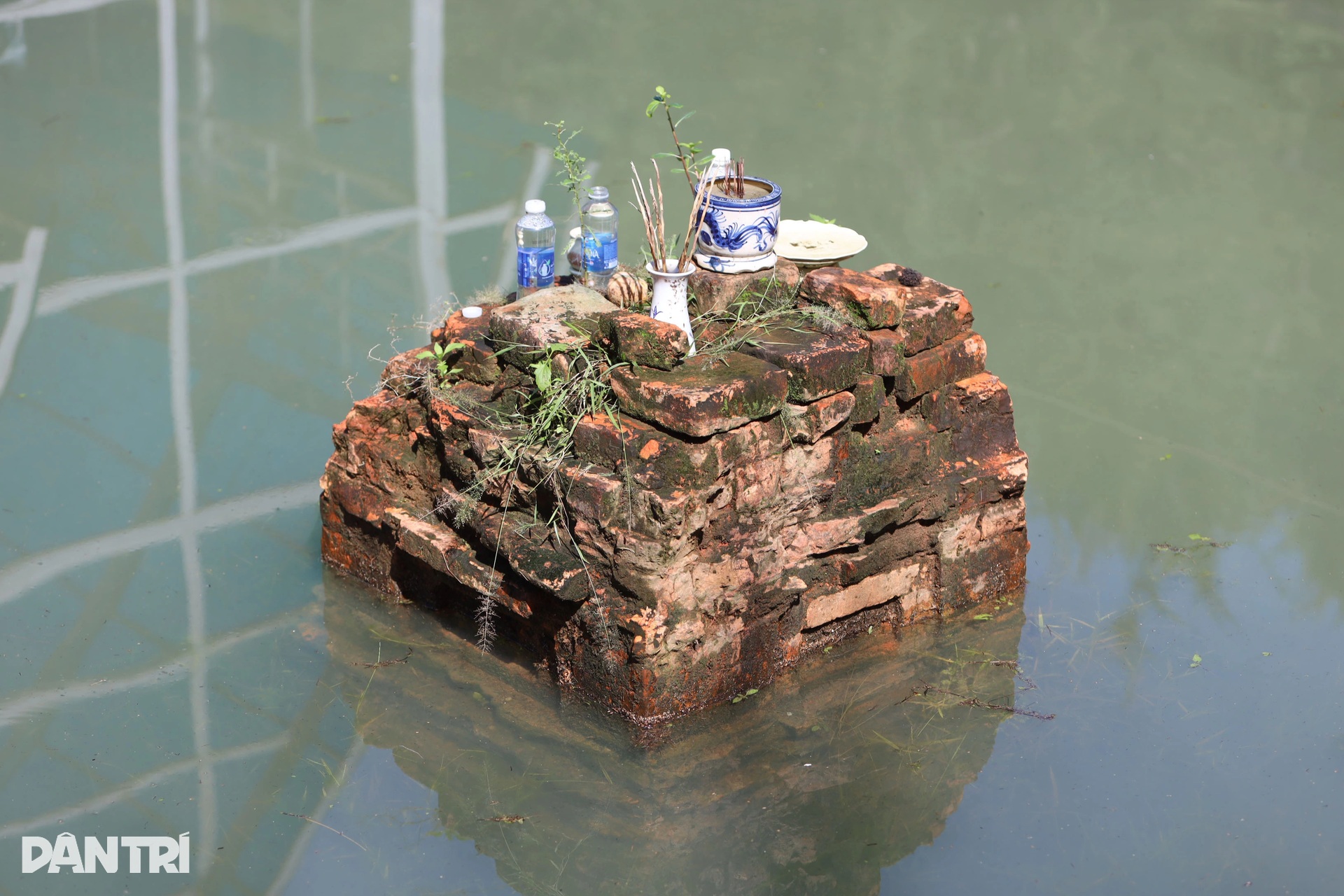 ប៉មចាមអាយុរាប់ពាន់ឆ្នាំក្រោមនីវ៉ូទឹកសមុទ្ររងការជន់លិចជាយូរមកហើយ - ៥ Tháp Chăm cổ nghìn năm tuổi nằm dưới mực nước biển bị ngập lụt kéo dài - 5