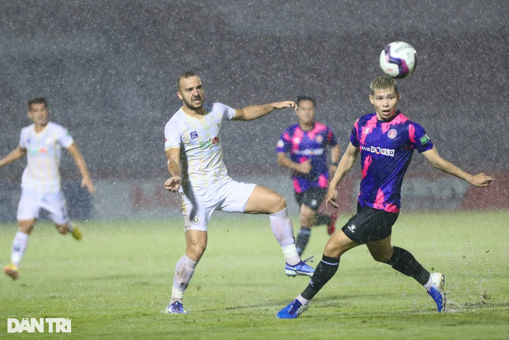 Văn Quyết ghi bàn giúp CLB Hà Nội thoát thua Sài Gòn FC - 2 Văn Quyết ghi bàn giúp CLB Hà Nội thoát thua Sài Gòn FC - 2