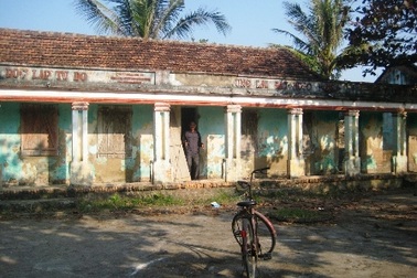 Phản đối sáp nhập trường, phụ huynh vẫn chưa đưa trẻ đến trường