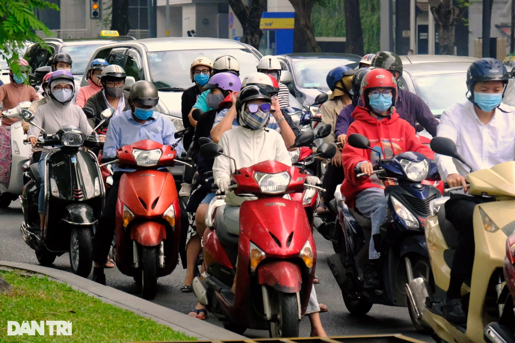 Làm sao để không cháy da giữa nắng nóng khi vui chơi kỳ nghỉ lễ 30/4-1/5? - 1