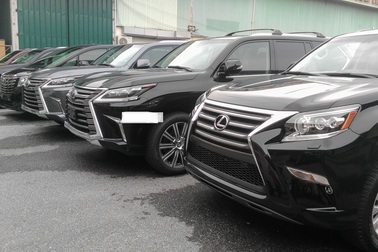 Cuối năm, hải quan yêu cầu siết chặt ô tô nhập khẩu diện quà tặng