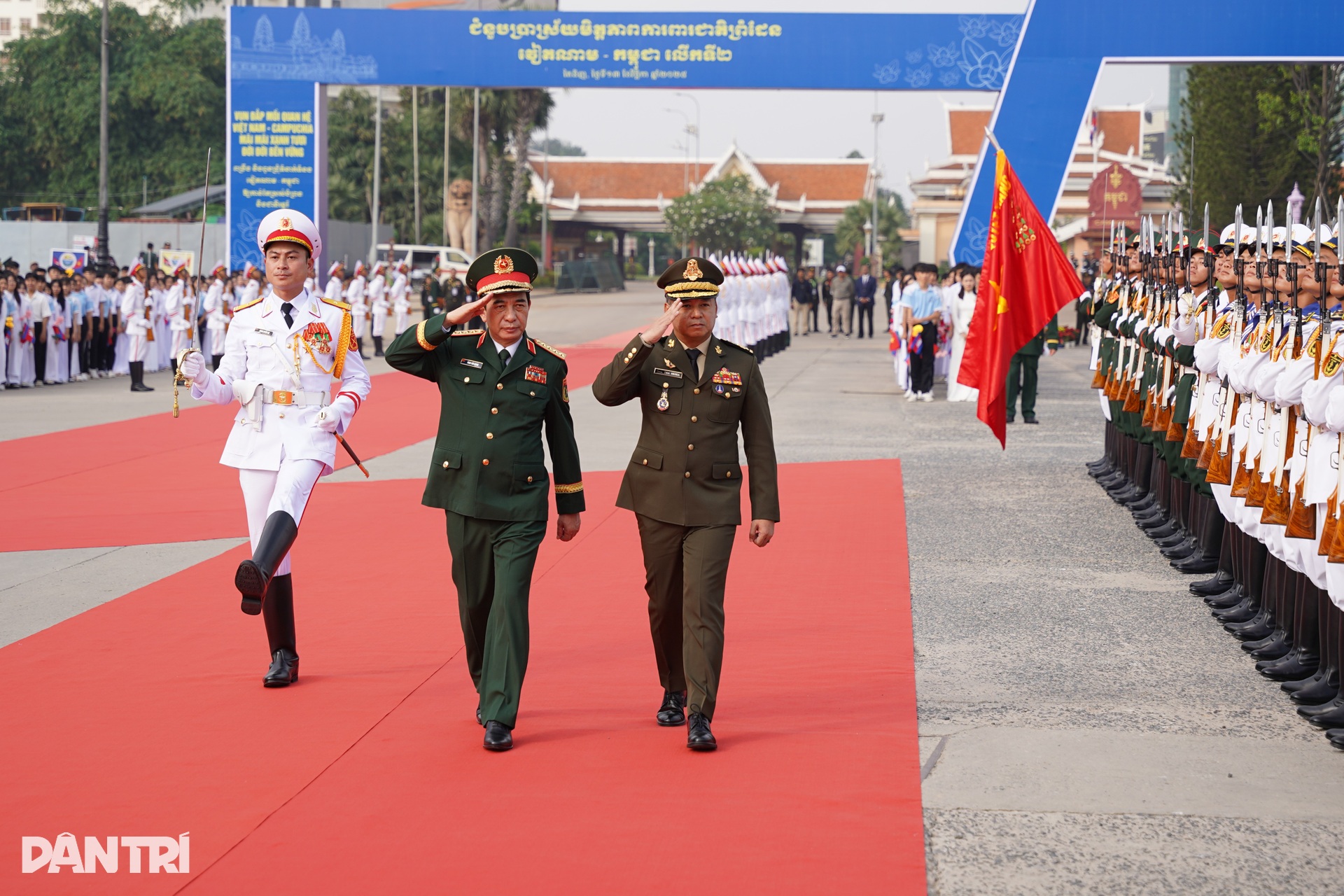Bộ trưởng Quốc phòng Việt Nam - Campuchia gặp gỡ tại Tây Ninh - 3