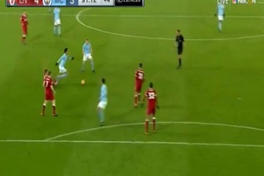 Liverpool 4-3 Man City: Phút 90+1, bàn thắng của Gundogan