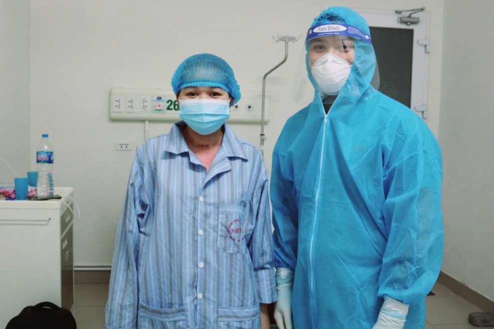 3 tuần thở máy, 9 lần lọc máu và nhật ký vượt cạn của sản phụ F0 - 1 3 tuần thở máy, 9 lần lọc máu và nhật ký vượt cạn của sản phụ F0 - 1