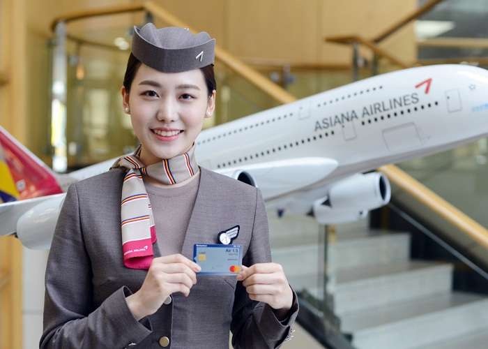 Tiêu chuẩn tuyển tiếp viên hàng không 80 năm trước bị đánh giá bất hợp lý - 2