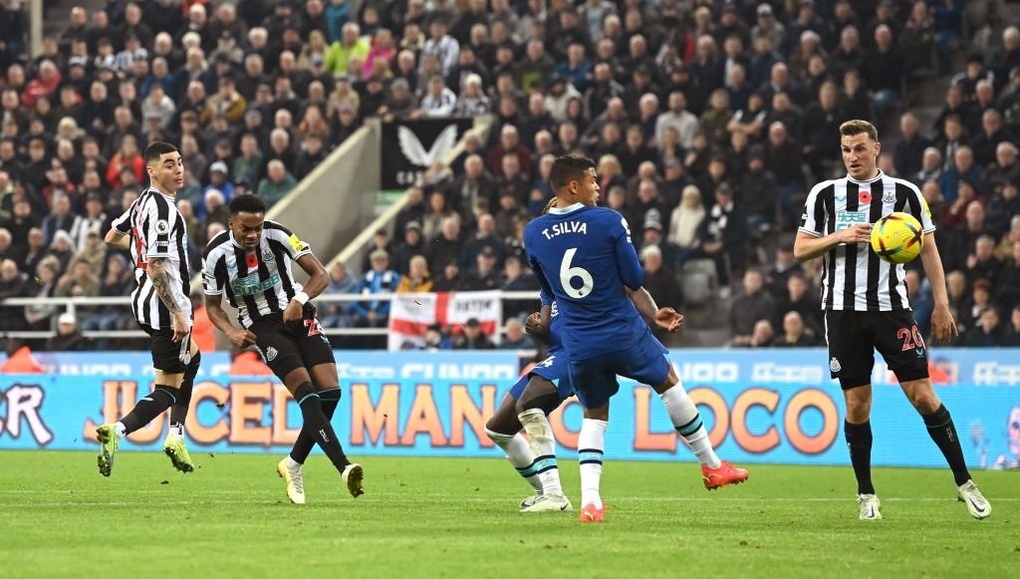 Arsenal bỏ xa Man City, Chelsea lún sâu vào khủng hoảng - 2 Arsenal bỏ xa Man City, Chelsea lún sâu vào khủng hoảng - 2
