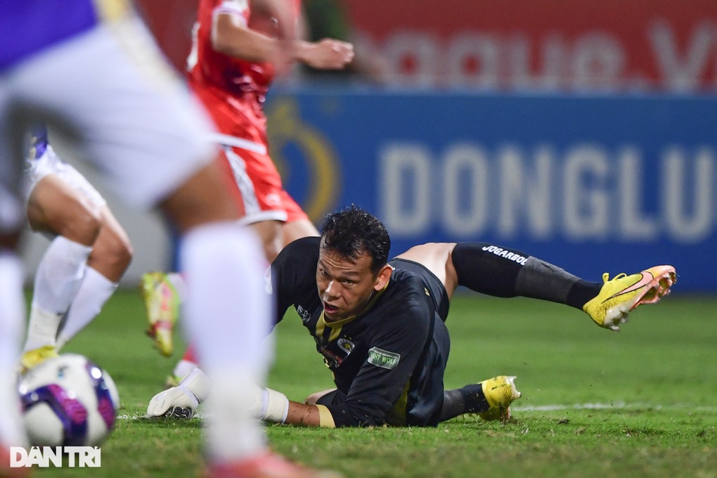 Thắng Viettel, CLB Hà Nội tiến dần ngôi vô địch V-League - 2