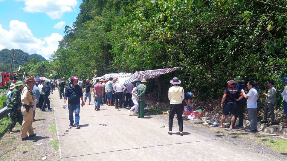 Vụ tai nạn nghiêm trọng tại Quảng Bình: Thêm 2 người tử vong - 2 Vụ tai nạn nghiêm trọng tại Quảng Bình: Thêm 2 người tử vong - 2
