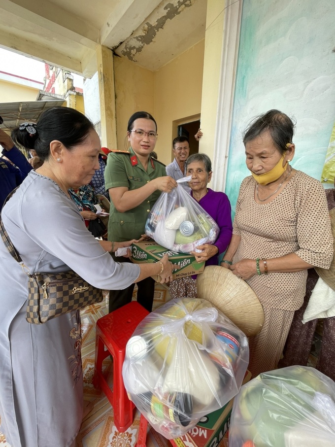 Thiếu tá Đỗ Kim Ngoan đóng vai trò “Cầu nối” quan trọng trong việc kết nối các tôn giáo, nhà hảo tâm với người có hoàn cảnh khó khăn cần được hỗ trợ.