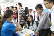 Trường ĐH Kinh tế TPHCM, ĐH Hoa Sen công bố điểm sàn xét tuyển