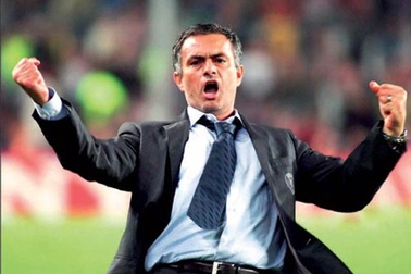 Mourinho đánh tiếng muốn trở lại Premier League