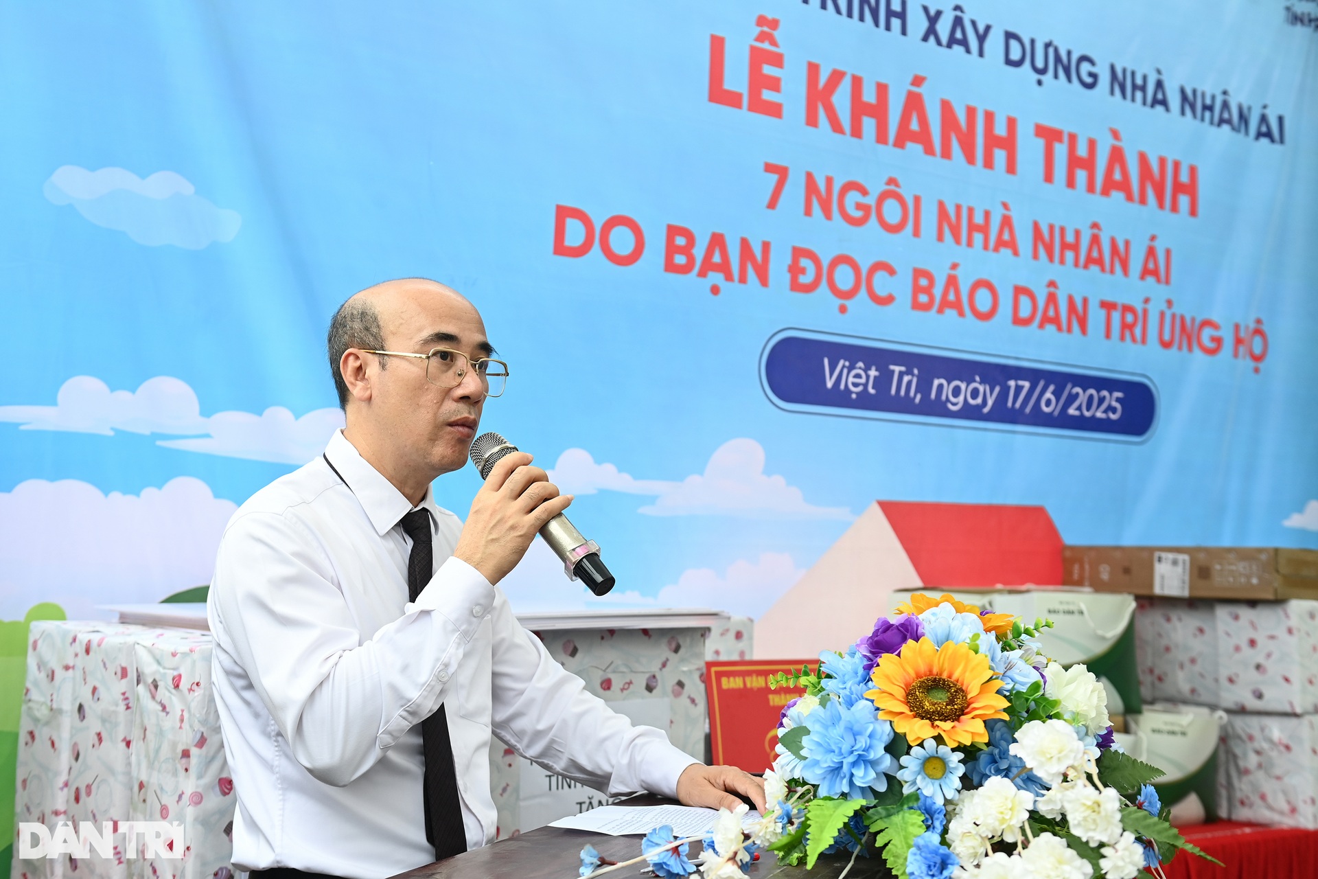 Khánh thành 7 nhà Nhân ái, ấm lòng người nghèo vùng đất Tổ Phú Thọ - 7 Khánh thành 7 nhà Nhân ái, ấm lòng người nghèo vùng đất Tổ Phú Thọ - 7