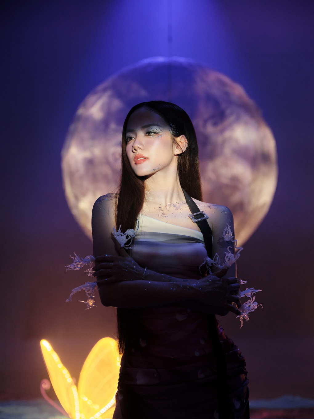 Phương Ly ngày càng quyến rũ, nữ tính sau 6 năm vào showbiz - 1 Phương Ly ngày càng quyến rũ, nữ tính sau 6 năm vào showbiz - 1