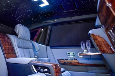 10 mẫu ô tô có nội thất sang trọng bậc nhất năm 2021