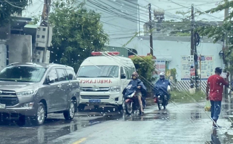 Vụ côn đồ đập phá nhà dân: Cưỡng chế công trình xây dựng sai phạm! - 2 Vụ côn đồ đập phá nhà dân: Cưỡng chế công trình xây dựng sai phạm! - 2