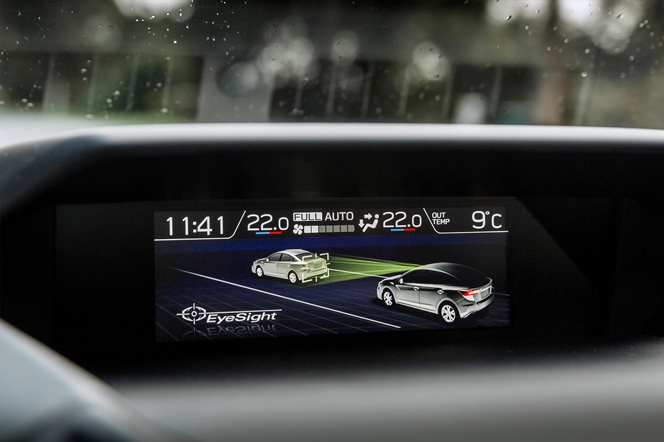 Subaru EyeSight là gì và hỗ trợ như thế nào cho người lái? - 7 Subaru EyeSight là gì và hỗ trợ như thế nào cho người lái? - 7
