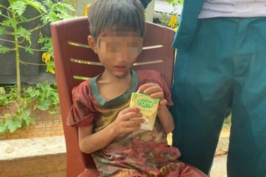 Bé 6 tuổi mất tích ở Yên Bái 4 ngày ăn quả rừng, uống nước suối để sinh tồn