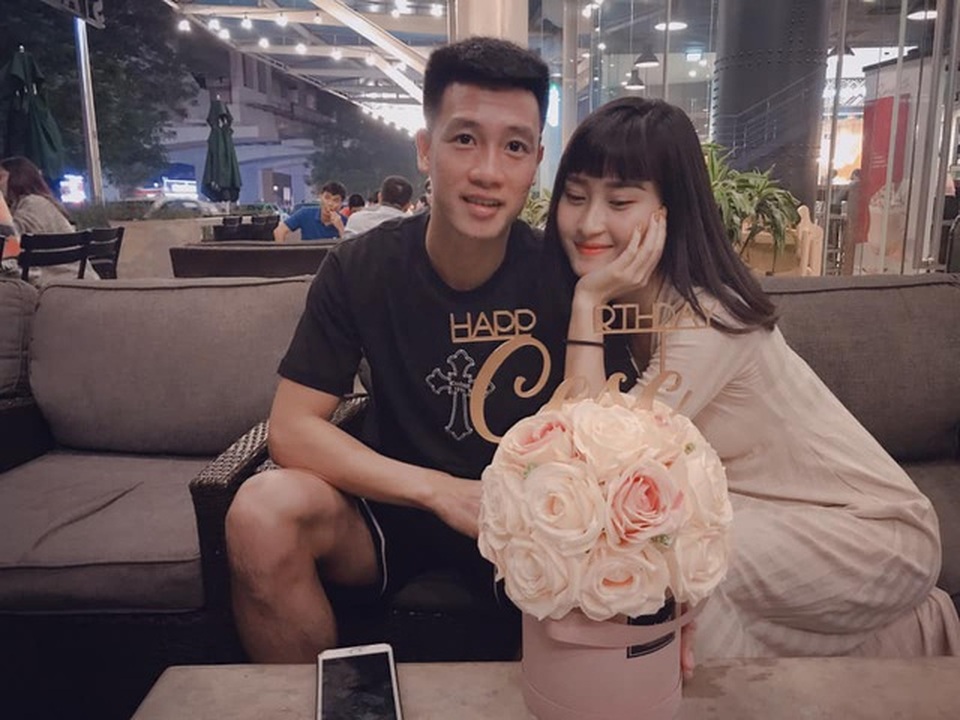 Thêm cặp đôi làng bóng gia nhập câu lạc bộ xe hơi tiền tỷ - 2 Thêm cặp đôi làng bóng gia nhập câu lạc bộ xe hơi tiền tỷ - 2