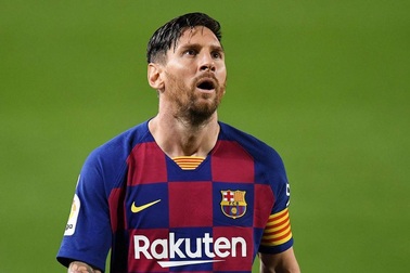 Tuyên bố ở lại, Messi vẫn... mất hút ở Barcelona