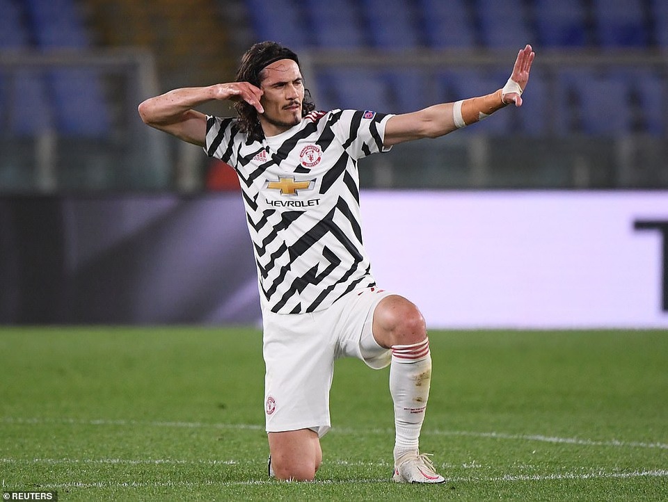 Man Utd thua AS Roma trong ngày Cavani lập cú đúp - 8 Man Utd thua AS Roma trong ngày Cavani lập cú đúp - 8