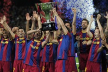 Barcelona hòa Deportivo trong ngày nhận Cup