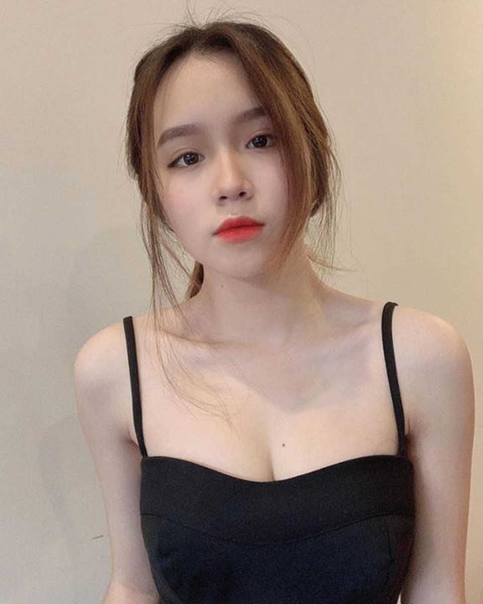 Hot girl có nụ cười tỏa nắng từng “gây bão” 2 năm trước giờ ra sao? - 9 Hot girl có nụ cười tỏa nắng từng “gây bão” 2 năm trước giờ ra sao? - 9