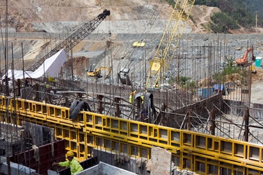 Lợi nhuận và mạng người