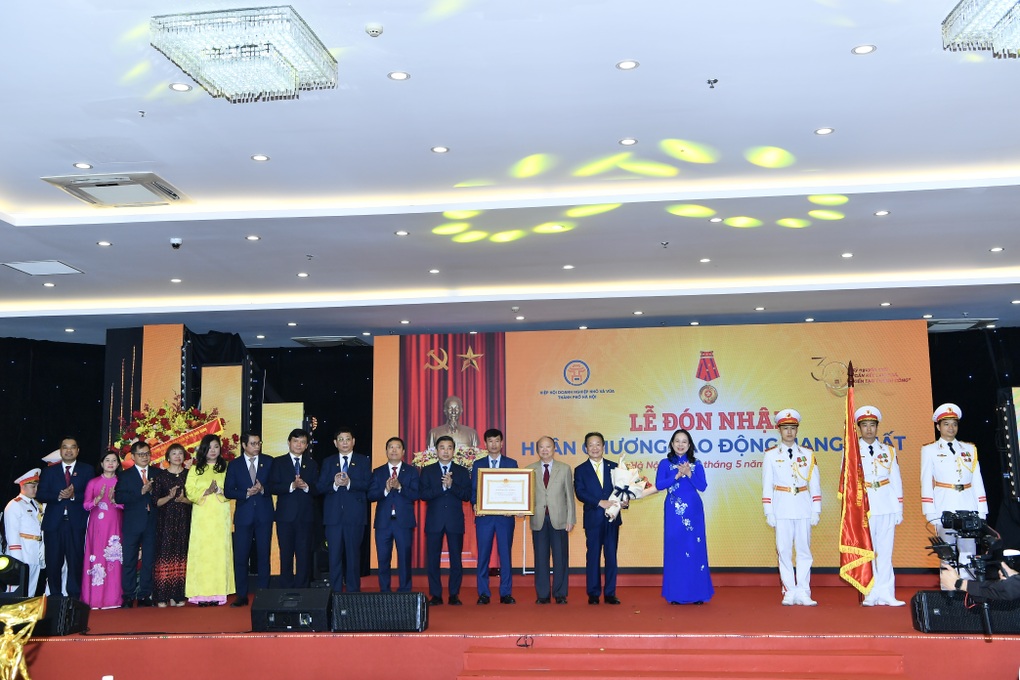 Nghị quyết 68 đã mở đường băng thể chế cho cộng đồng doanh nghiệp - 1 Nghị quyết 68 đã mở đường băng thể chế cho cộng đồng doanh nghiệp - 1