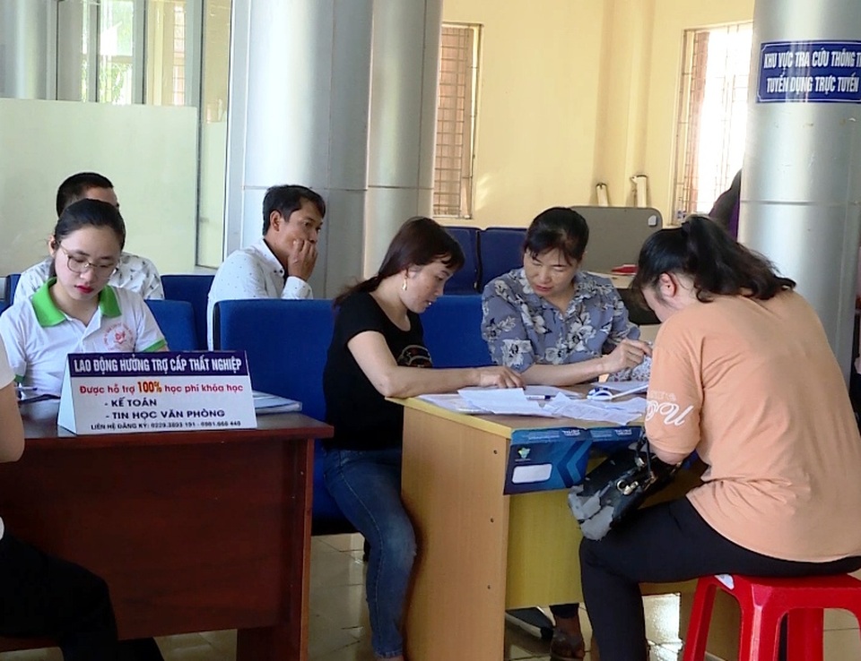 Lao động thất nghiệp gia tăng ở Ninh Bình - 5 Lao động thất nghiệp gia tăng ở Ninh Bình - 5