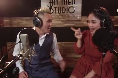 Tú Dưa và bà xã Lam Trang hoà giọng ngọt ngào