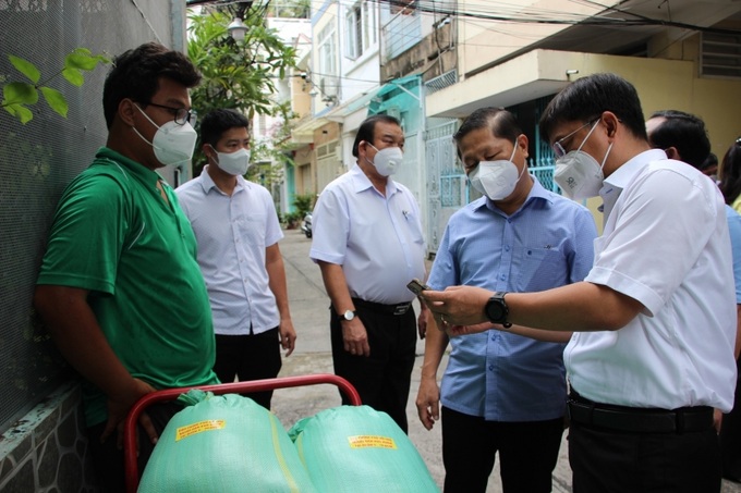Tính đến nay, 2.373.049 người tại TPHCM đã nhận được hỗ trợ
