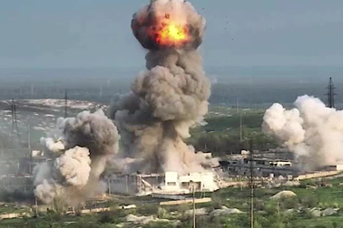 Nga ném bom xuyên bê tông, phá hủy căn cứ hậu cần của Ukraine ở Kherson