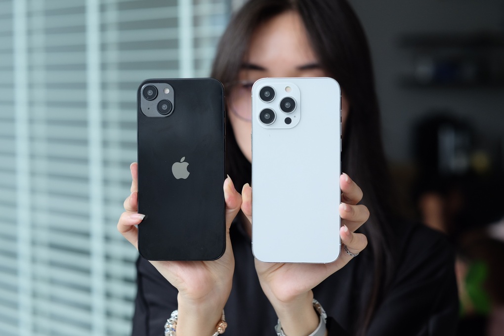 Cận cảnh mô hình iPhone 14 tại Việt Nam - 8 Cận cảnh mô hình iPhone 14 tại Việt Nam - 8